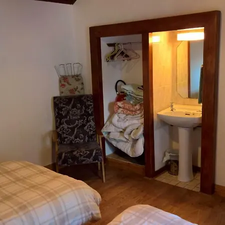 Golandubh Thatched Holiday home *