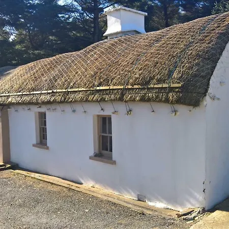 Holiday home Golandubh Thatched *